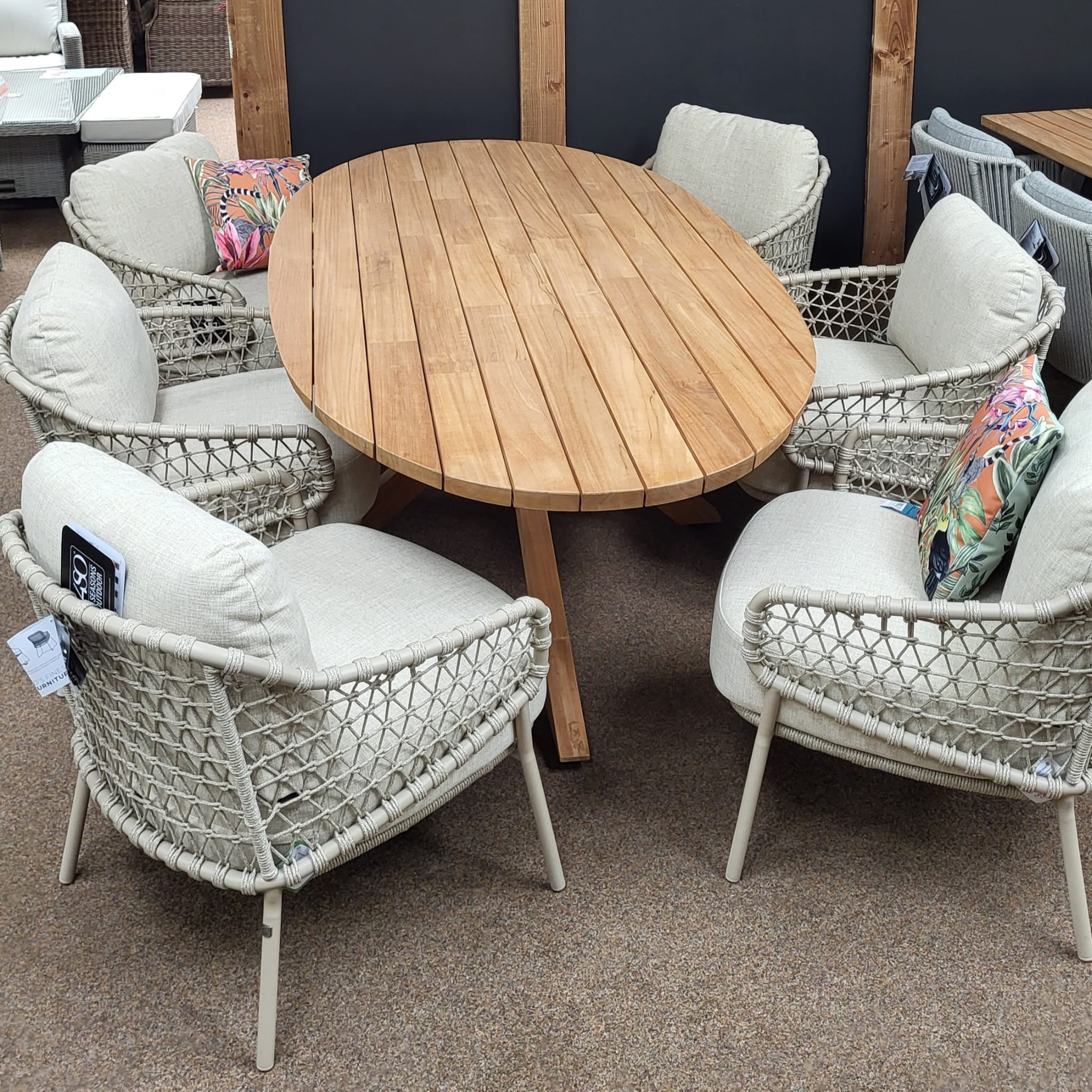 Sardinia 6 Seat Outdoor Dining Set with Prado Table | 4 Seasons Outdoor - NTC Homes, Inc.