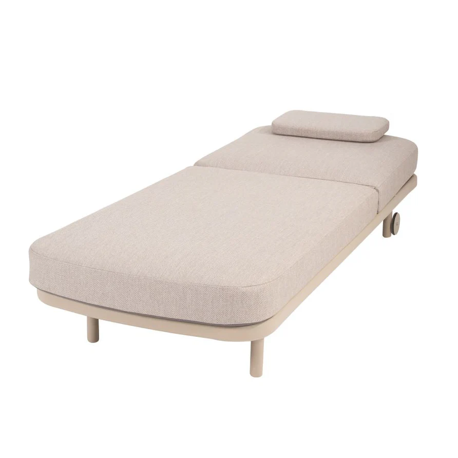Milano Sunbed in Latte | 4 Seasons Outdoor - NTC Homes, Inc.