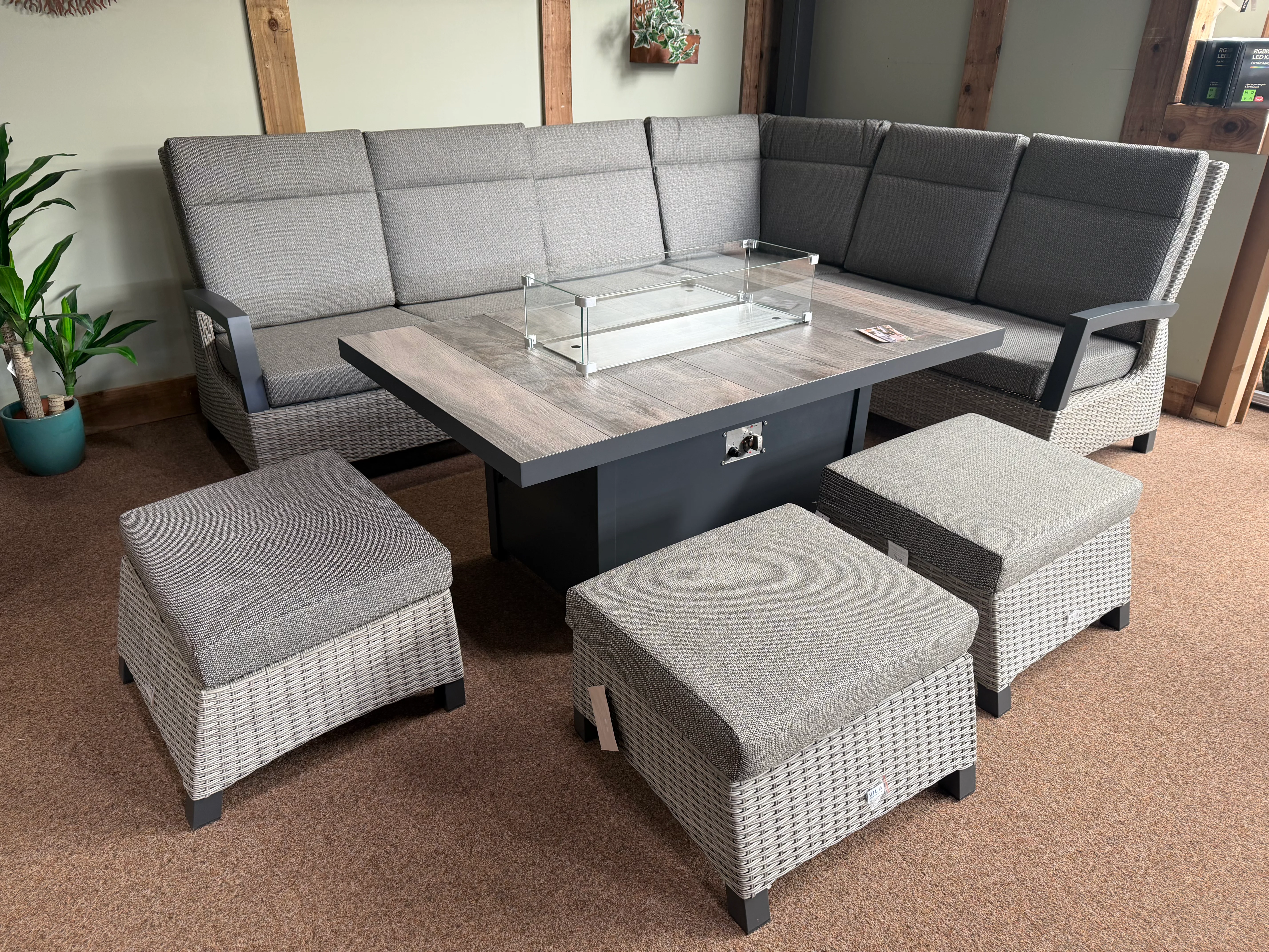 Outdoor Modular Corner with Firepit Table in Grey | Kendal By Vila - NTC Homes, Inc.