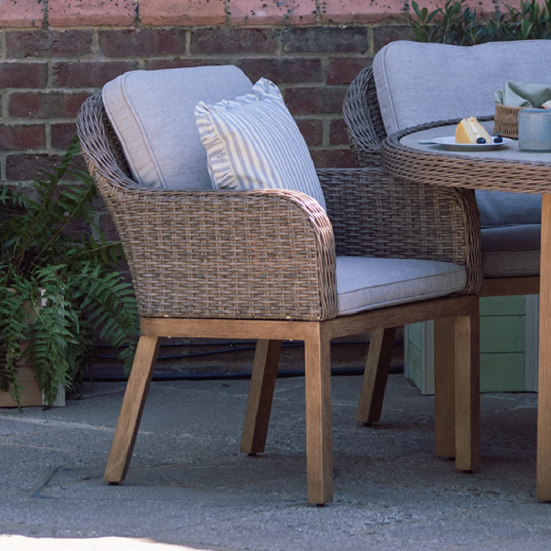 Coniston 4 Seat Dining Set in Natural | Vila - NTC Homes, Inc.