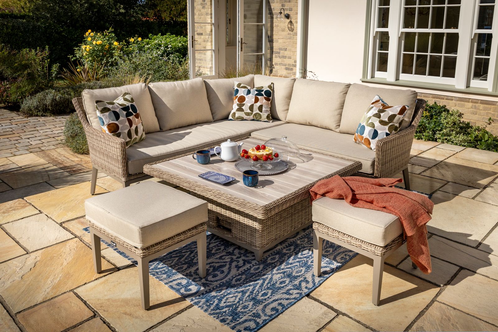Arley Outdoor Square Casual Dining Set | Hartman - NTC Homes, Inc.