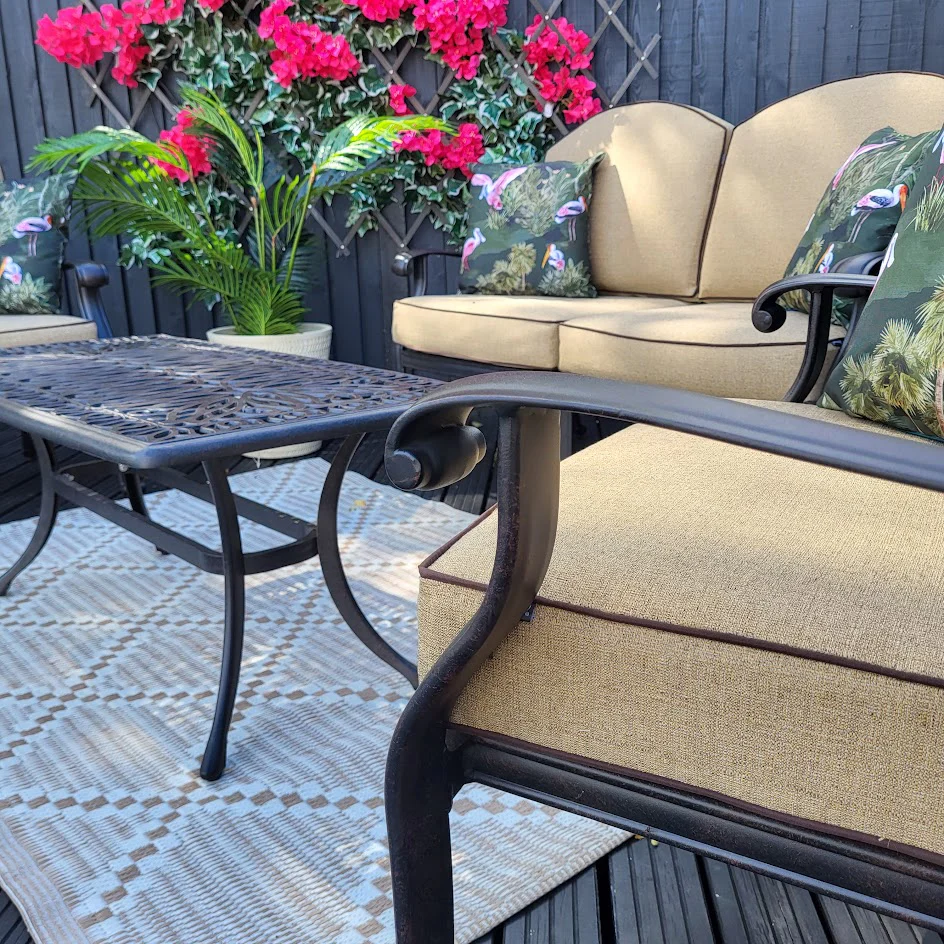 Outdoor Lounge with Coffee Table in Cast Aluminium - Amalfi By Hartman - NTC Homes, Inc.