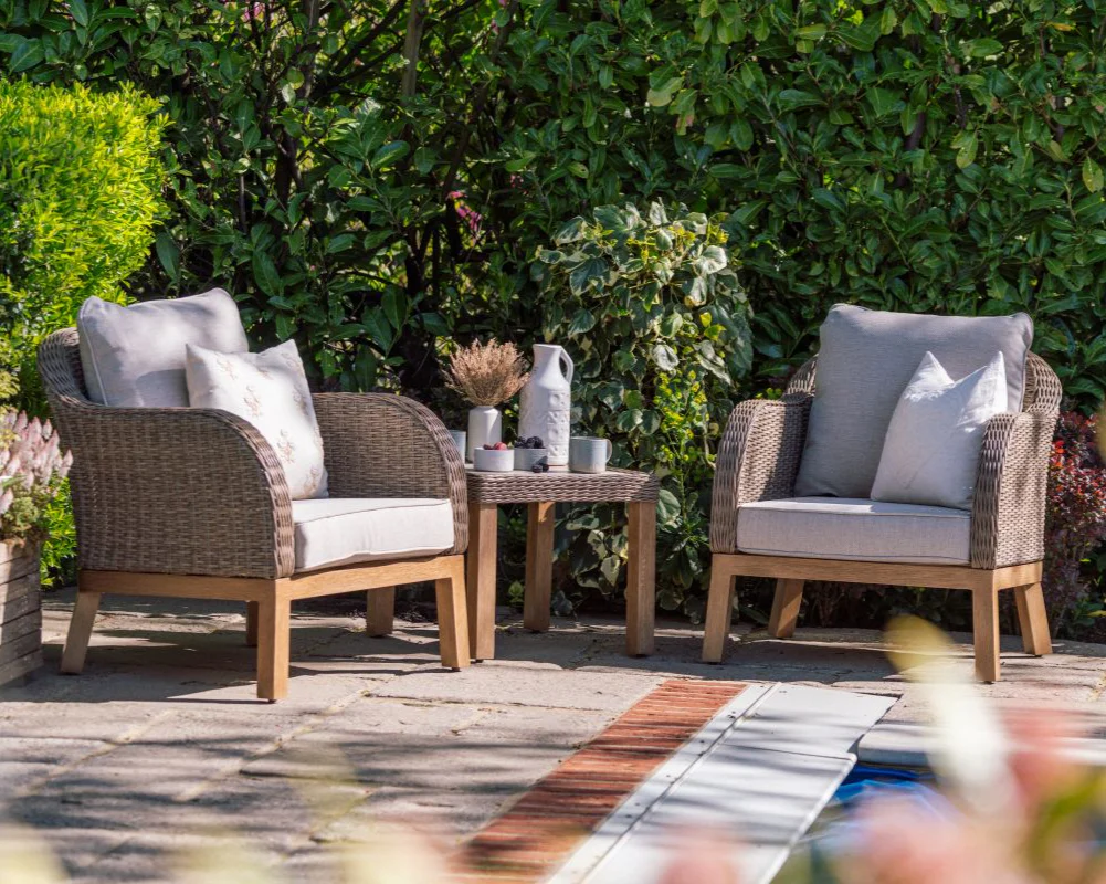 Coniston Bistro Set in Natural | Vila - NTC Homes, Inc.