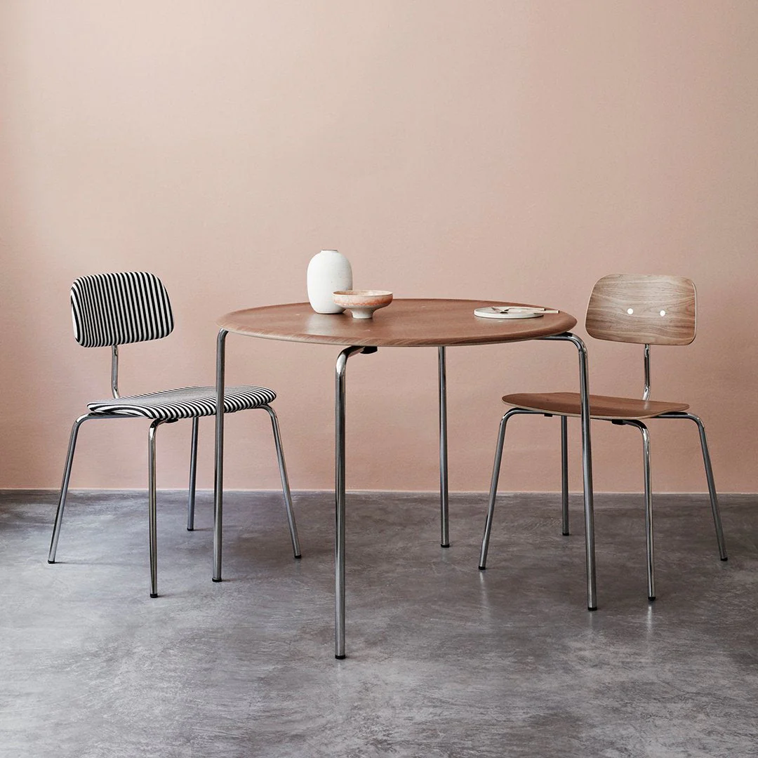 Kevi 2011 Round Stackable Cafe Table - NTC Homes, Inc.