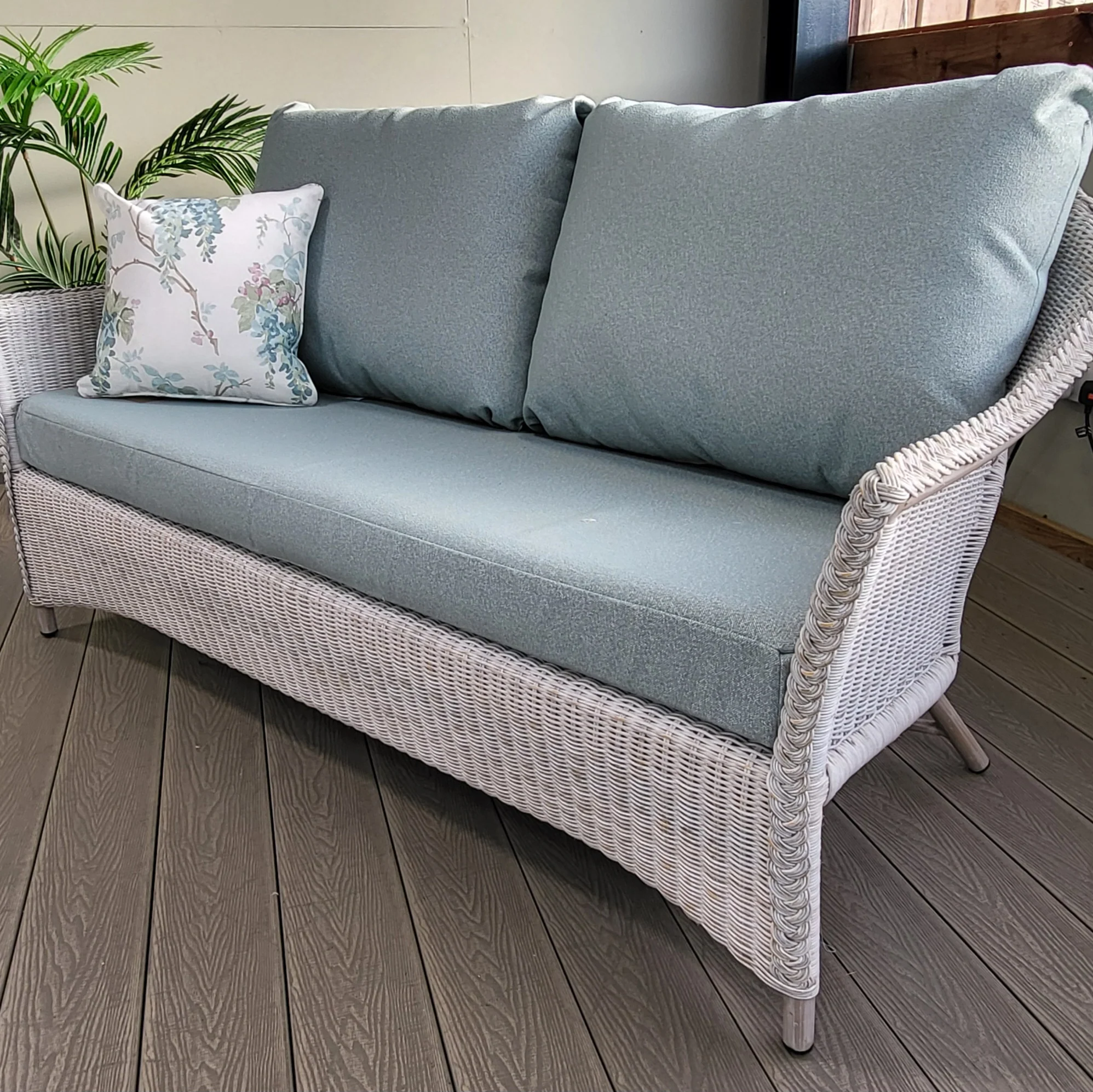 Cebu Outdoor Lounge Sofa | Daro - NTC Homes, Inc.