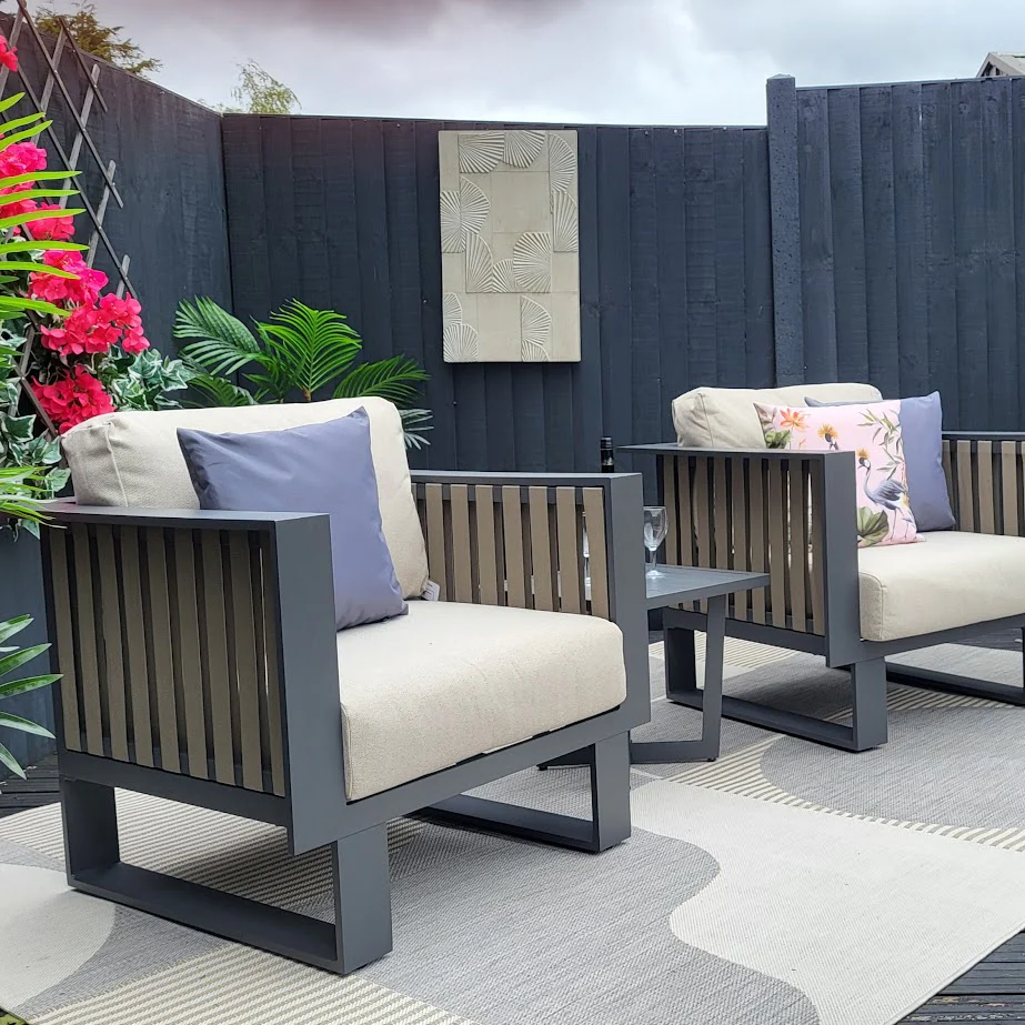 Bologna Outdoor Bistro Set With Ivy Side Table | Garden Impressions - NTC Homes, Inc.