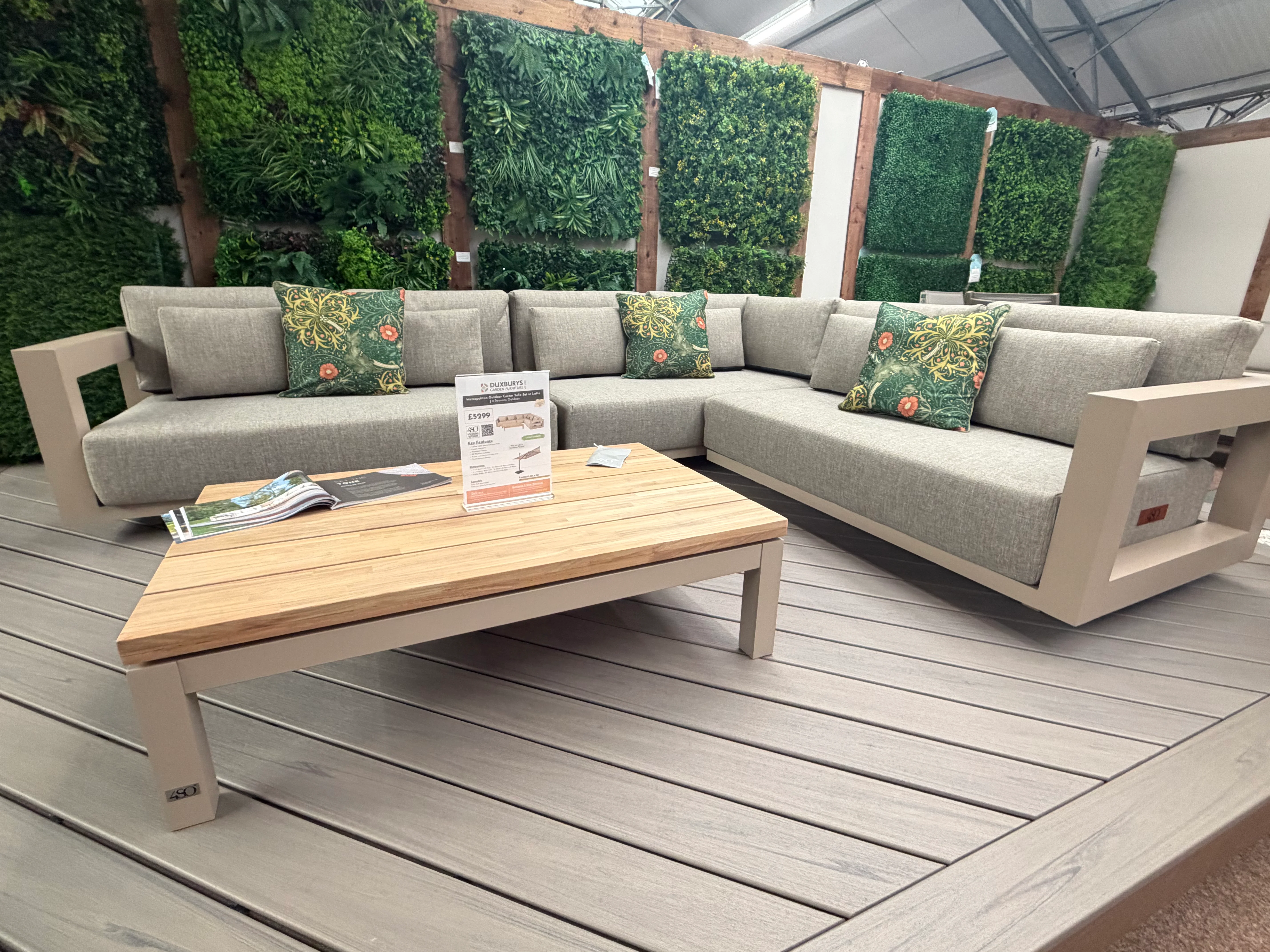 Metropolitan Outdoor Corner Sofa Set in Latte | 4 Seasons Outdoor - NTC Homes, Inc.