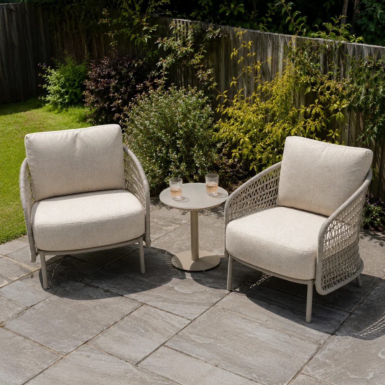 Puccini Outdoor Bistro Set with Boaz Table | 4 Seasons Outdoor - NTC Homes, Inc.