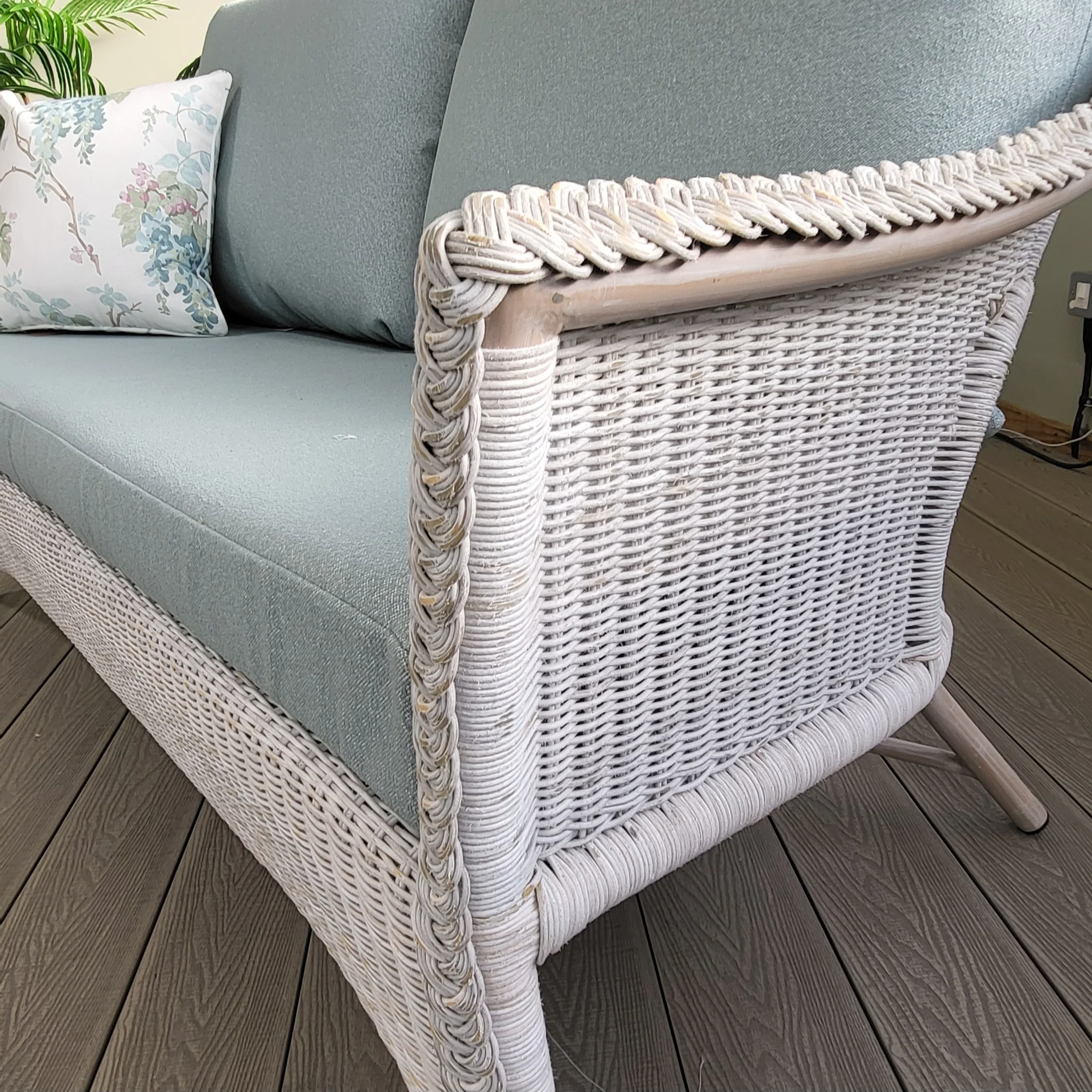 Cebu Outdoor Lounge Sofa | Daro - NTC Homes, Inc.
