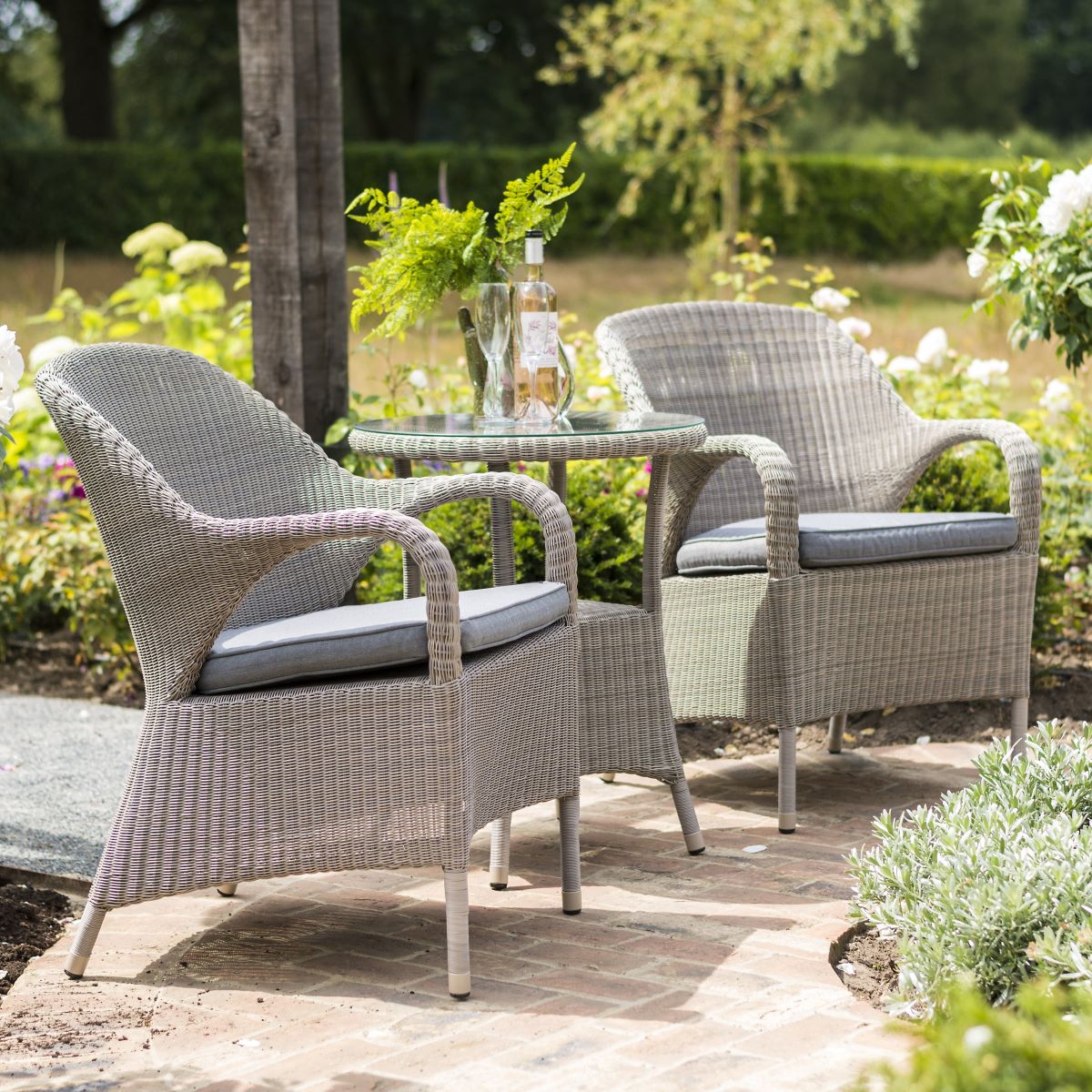 Sussex Individual Bistro Tables | 4 Seasons Outdoor - NTC Homes, Inc.